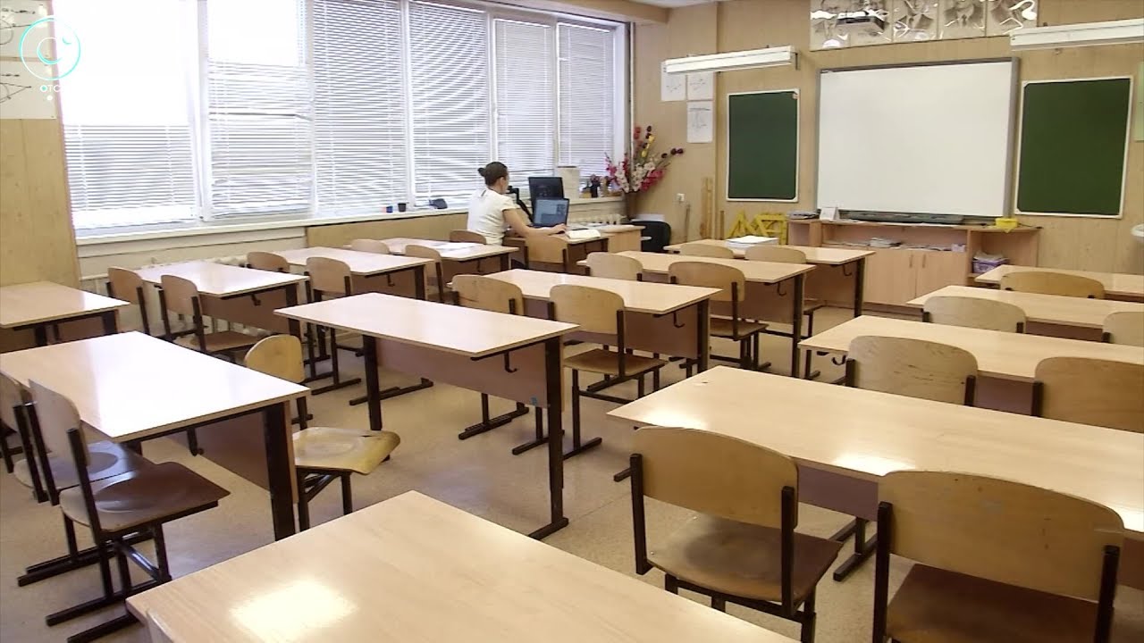 Ххх на парте в школе - 98 фото