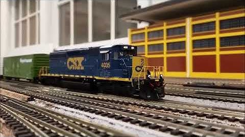 Scaletrains com SD40-3 Video