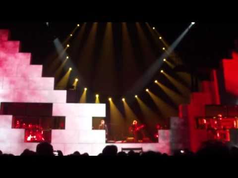 Roger Waters - Young Lust [HD+HQ] Live 9 4 2011 Gelredome Arnhem Netherlands
