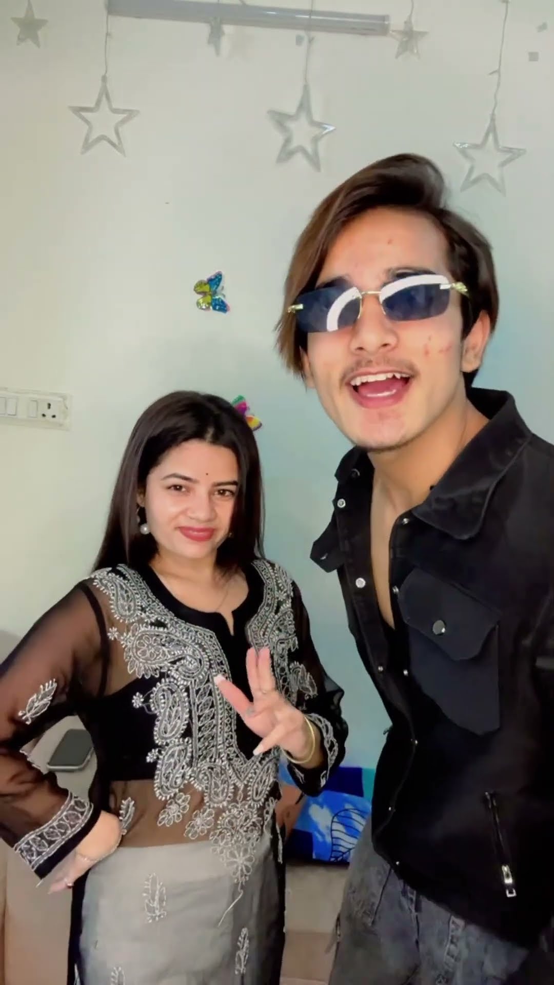 sure ke teri mitthi boli ne ? #suhailabbasi500 #couplegoals #sanayaa_sameer_24 #comedyfilms #funny