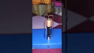 HOMOPOLAR MOTOR using Neodymium Magnets, Duracell 1.5V AA and Copper Coil.