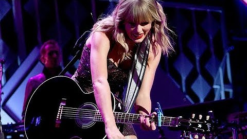 Taylor Swift - Welcome to NewYork  Acoustic version live at Z100 iHeart Jingle Ball 2019