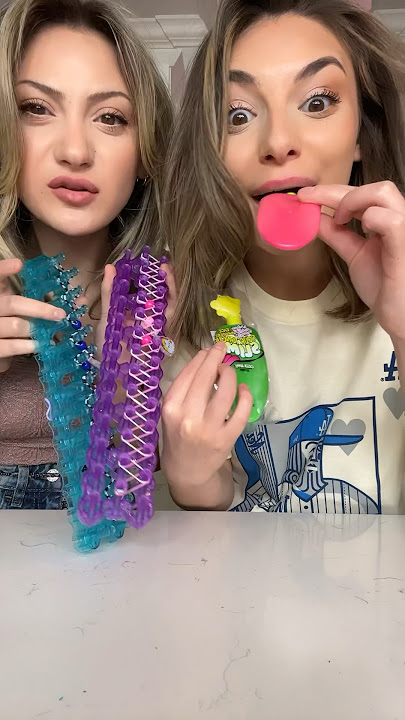 Candy or bracelets diy!! These bracelets are perfect for Halloween! 🎃👻 #bracelet #halloween2024
