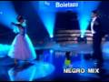 ADRIANA FONSECA Y LUIS BAILANDO VALS