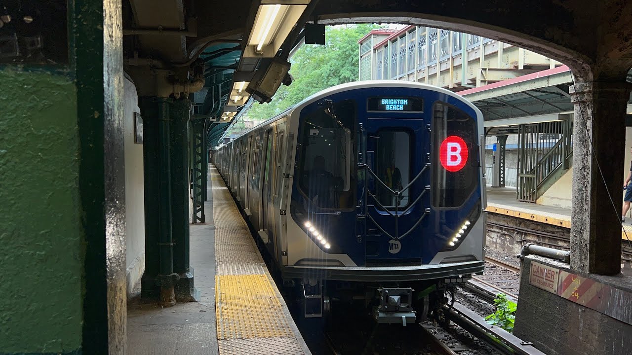 BMT Brighton Line: (B) (Q) (S) Trains @ Prospect Park (R46, R68, R68A ...