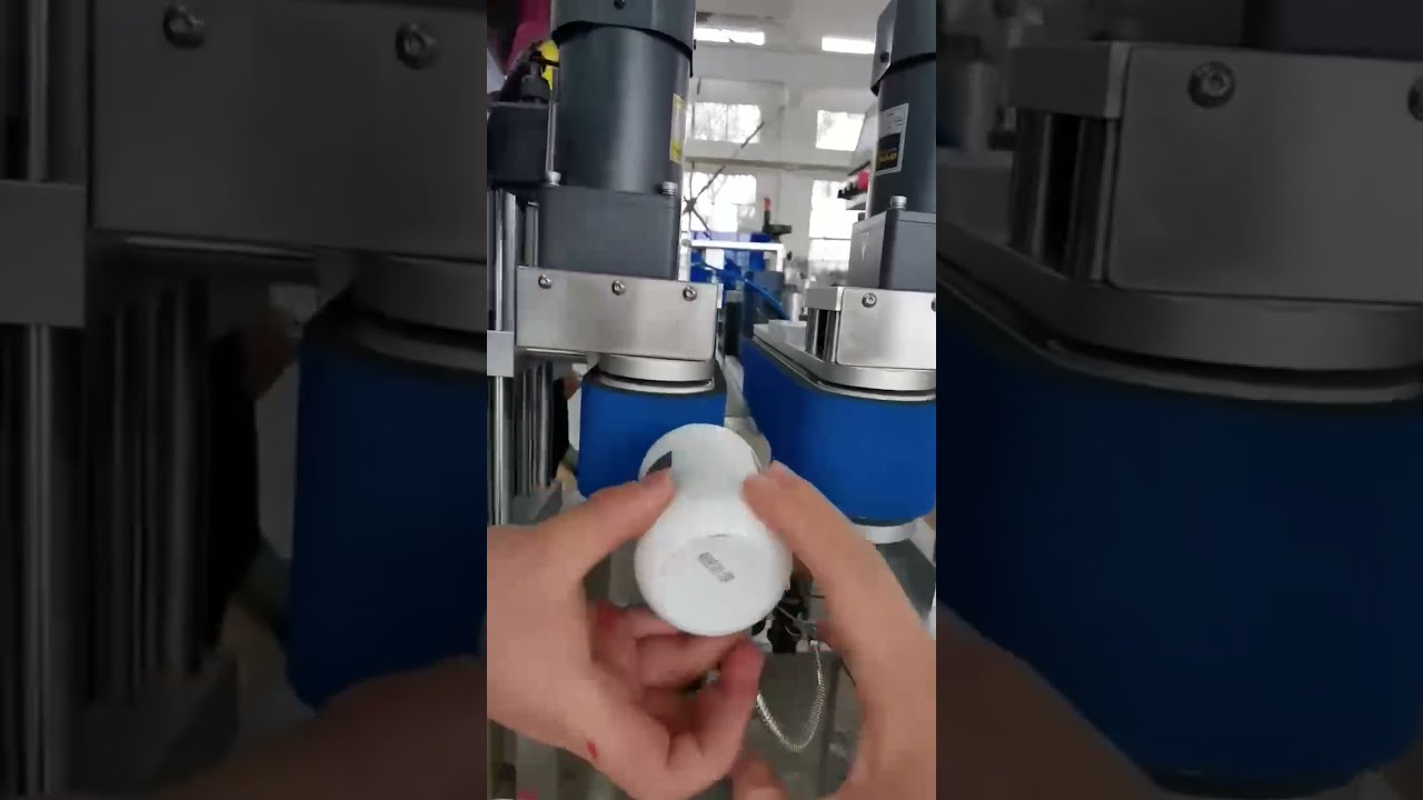 Leadjet CIJ inkjet printer is upward printing the manufacture date and expiry date on the bottles