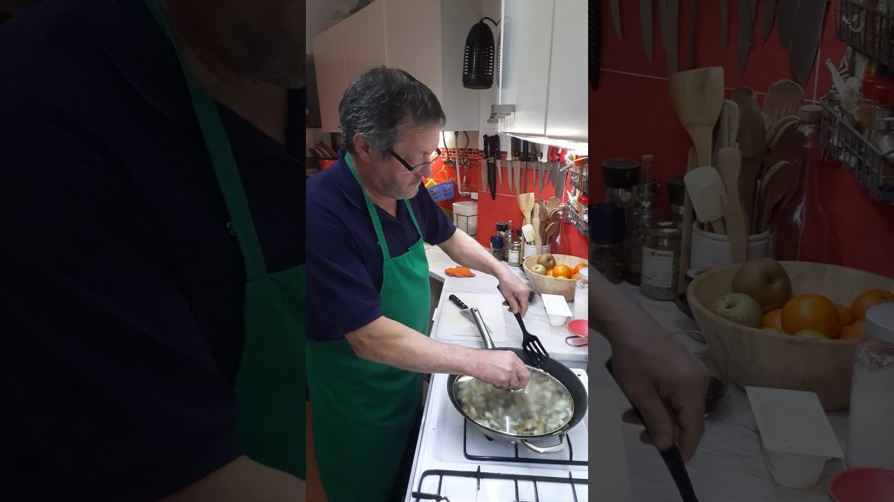CONQUILHAS À BULHÃO PATO - Petiscos e receitas da cozinha portuguesa, feitas pelo Mário.