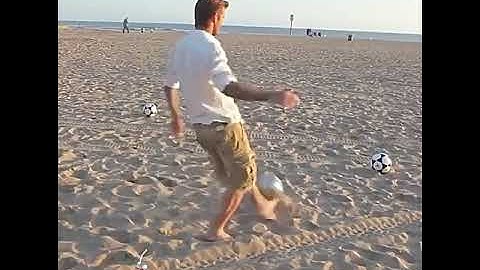 ⚽️ Amazing David Beckham Trick Shots on Beach 🏖️ #DavidBeckham says 2011 shots “real” via Pepsi