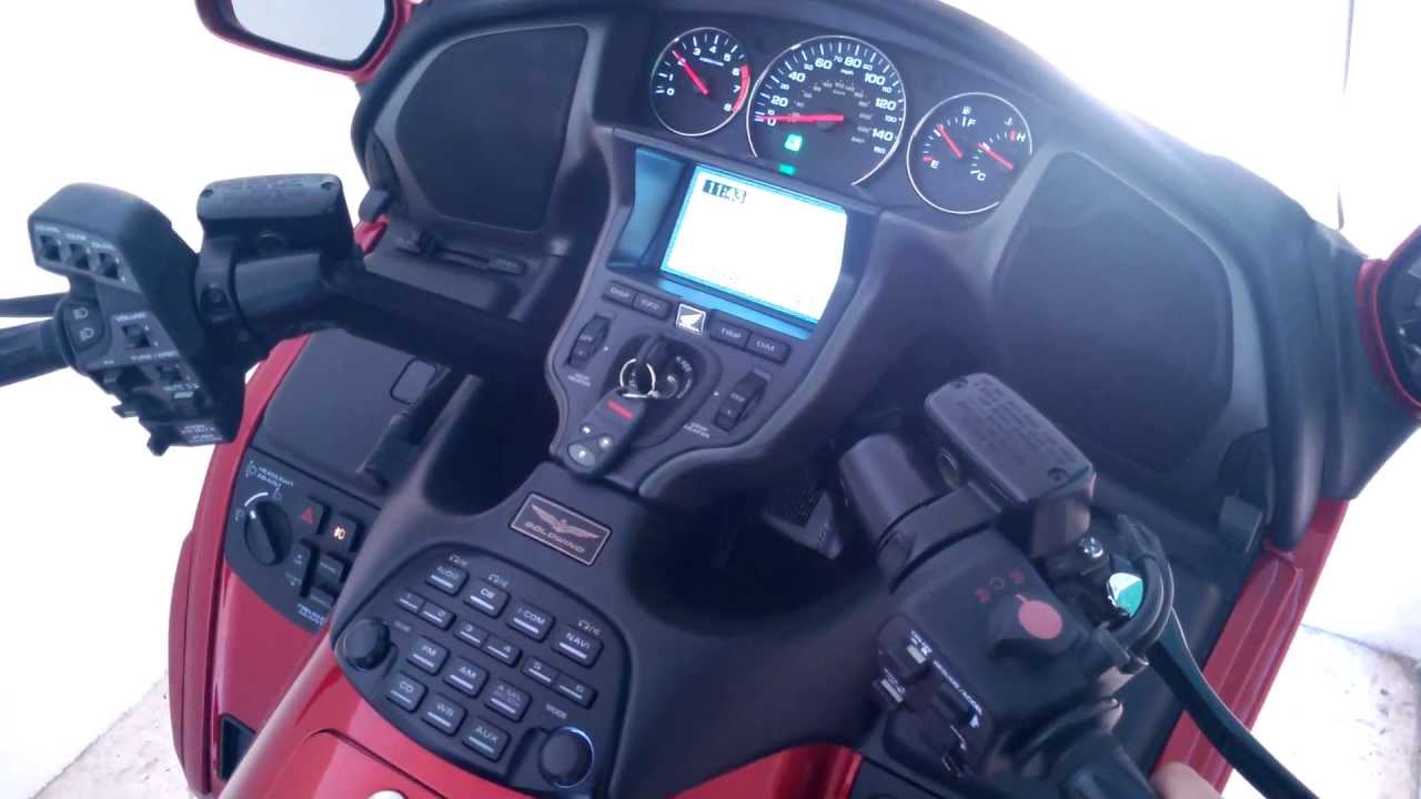 starting a Honda Goldwing 1800 - YouTube