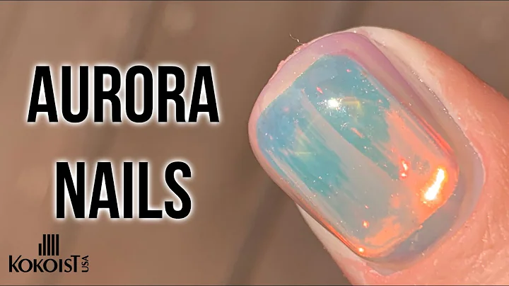 Unhas deslumbrantes de Aurora com papel holográfico