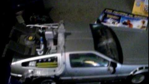 Diamond Select Light-Up Back to the Future Part 1 DeLorean Review