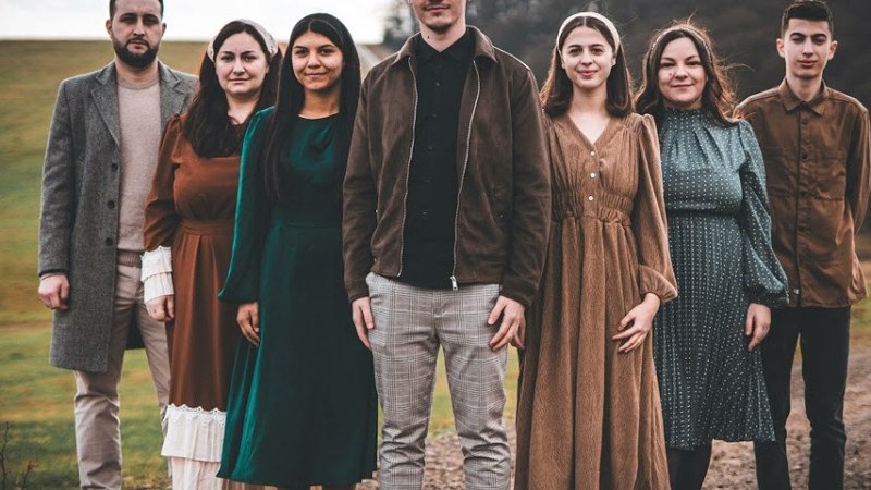 Acelasi Dumnezeu (Cover) - Grup Elah Dobrin