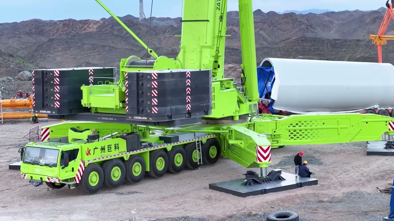 ZAT40000H — The World's Largest All-Terrain Crane by Lifting