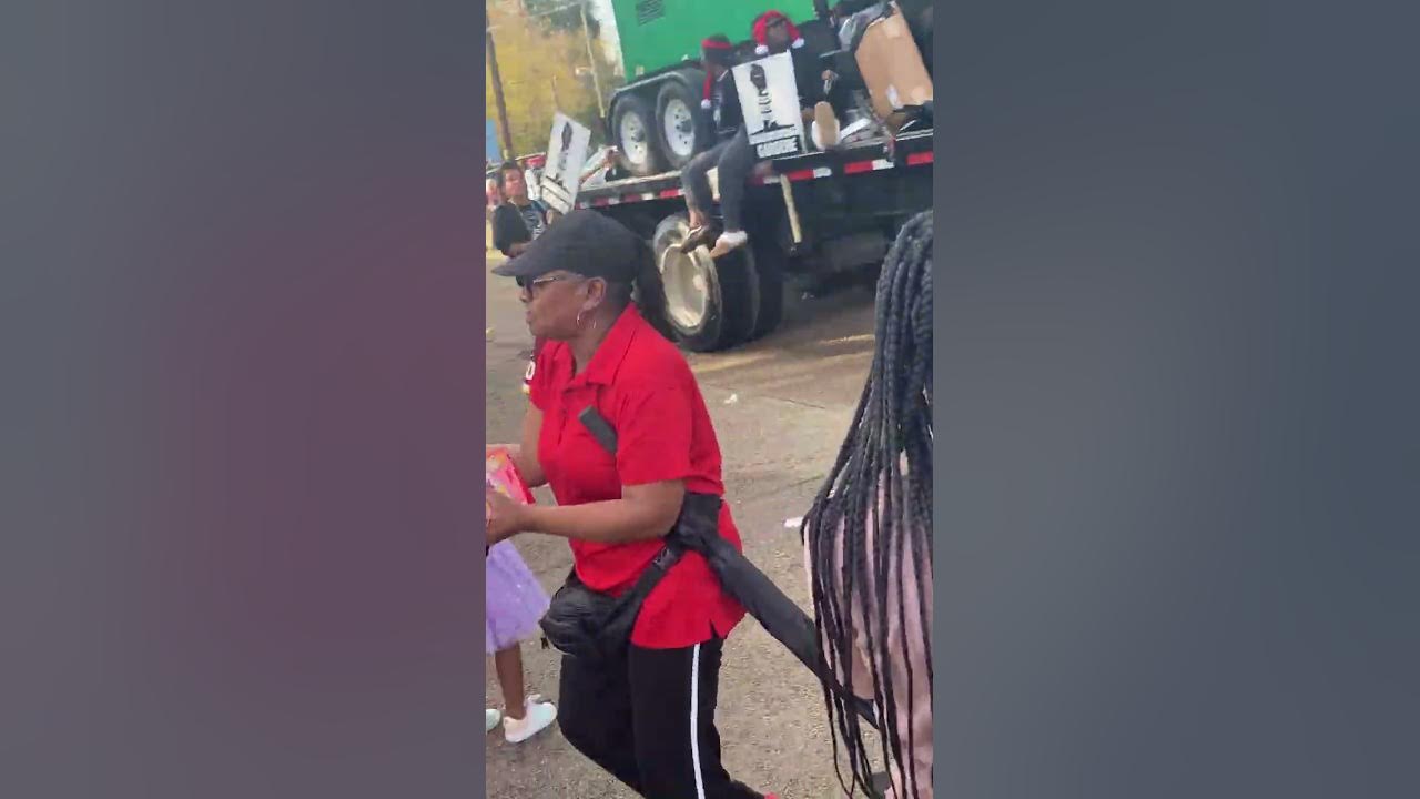 Gus Young Ave Christmas Parade 2023 YouTube