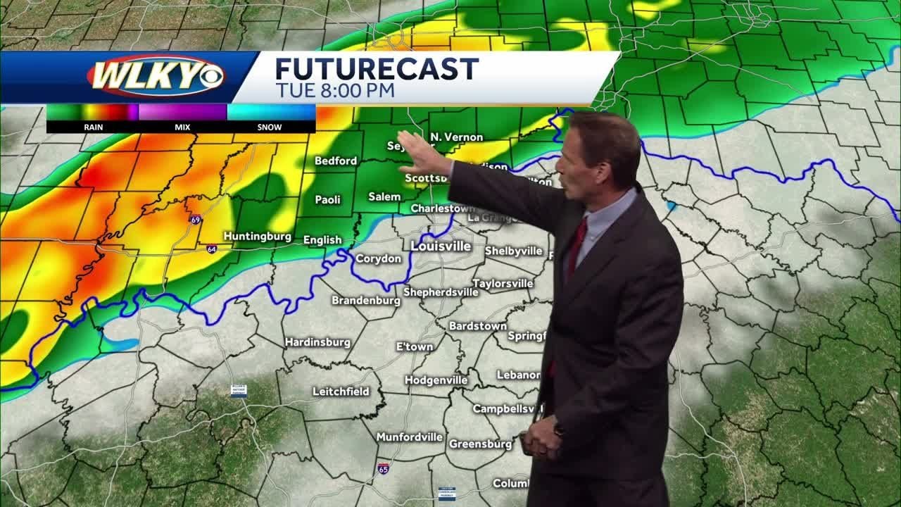 Quiet and cool tonight, rain tomorrow night - YouTube