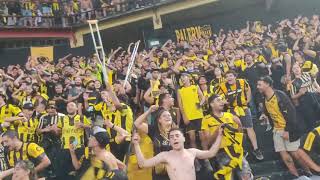 Peñarol vs Colón de Santa Fé - Sin ti. La hinchada entrando en calor previo al incio del partido.