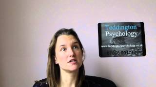 What is the difference between a clinical psychologist and a counsellor?