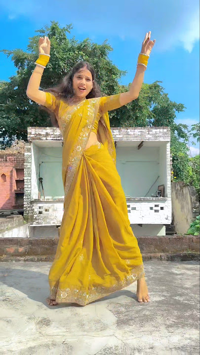 Nikle Current 🙈 #trending #dancewithkuntibhadauriya #youtubeshorts #shorts #vairalvideo