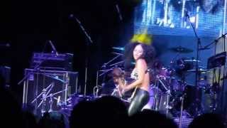 Kat Deluna/MixMas 2013 - Run the Show (Live)