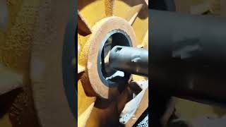 Lathe Cuts Rotating Metal with Sharp Precision ⚙️🔥 #shorts