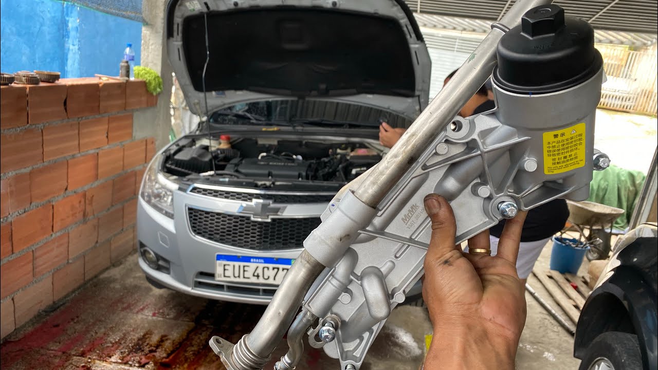 Como trocar o trocador de calor do cruze traker e sonic - YouTube