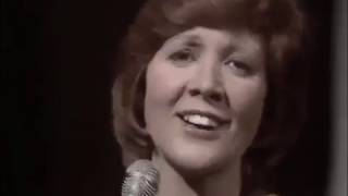 Cilla Black - Baby We Can't Go Wrong (All Mixed Up)