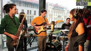 PITCH BENDER - HONEY SHOES (BalconyTV)