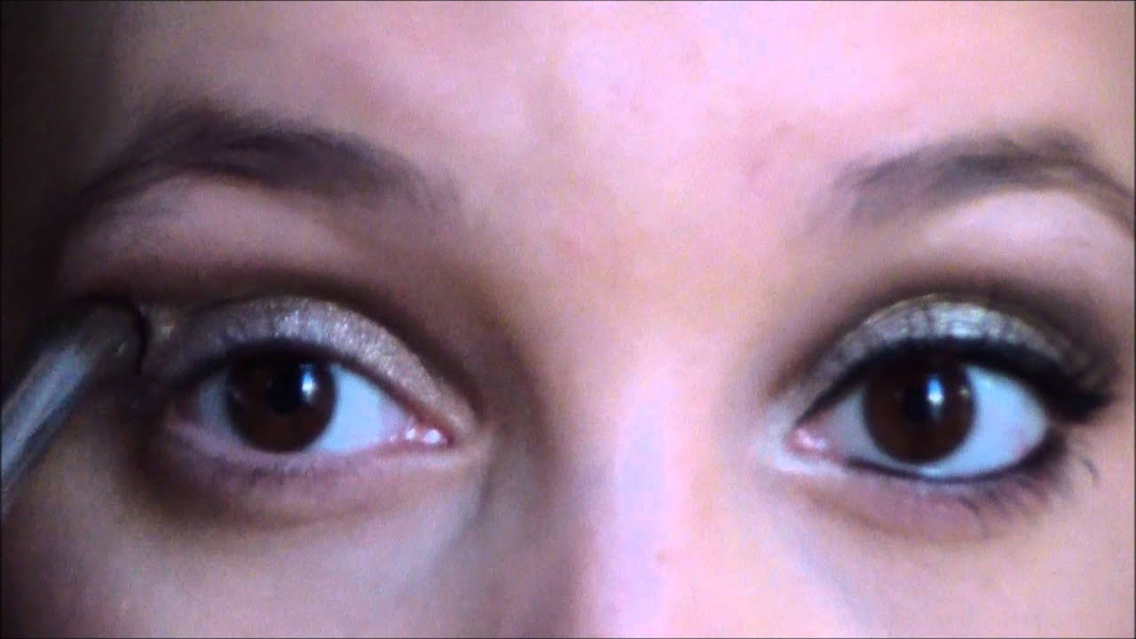 Maquillage marron et doré avec l'ombre infaillible de l ...