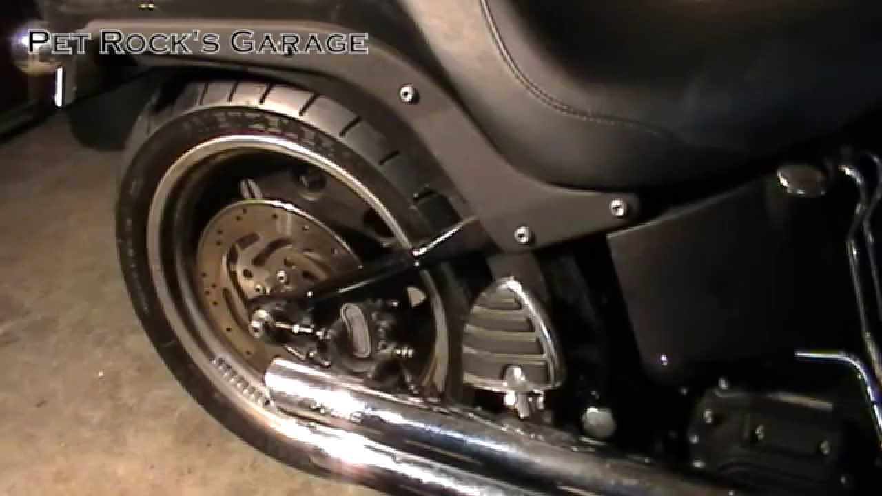 How To Remove Install Rear Wheel Harley Davidson Softail Youtube
