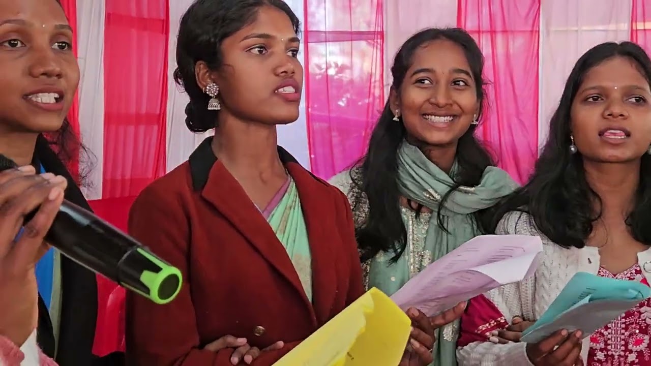 आया है जगत को बचाने: 