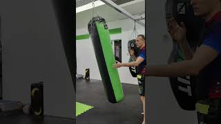 ПРЯМОЙ УДАР НОГОЙ ФРОНТ КИК #sokirkincoach #кикбоксинг #каратэ