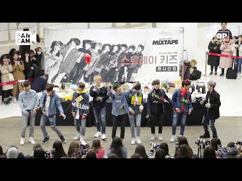 180128 STRAY KIDS singing \