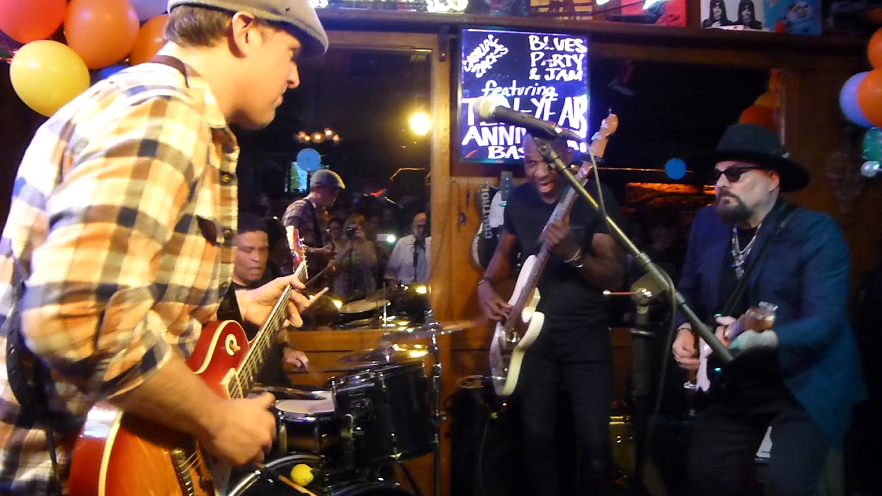 Joe Bonamassa and Jimmy Vivino'sEntire SetCadillac Zacks 10th