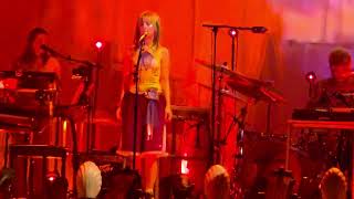 Hayley Williams - Leave It Alone