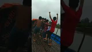 নৌকার ভিতরে টিপাটিপি ডান্স | nouka hot dance 2023 | new boat dance 2023 #desy #shorts #romance