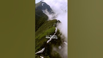 إِنَّ اللَّهَ وَمَلَائِكَتَهُ يُصَلُّونَ عَلَى النَّبِيِّ ۚ /سورة الأحزاب