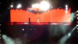 Drake live @ Red Rocks. Who Do You Love screenshot 5