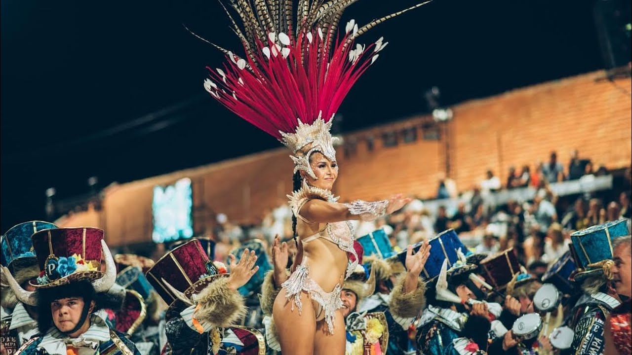 Batucada Enroque tambor - los pibes / Papelitos 2025. Pasista Candela Gómez ganadores edición 2025