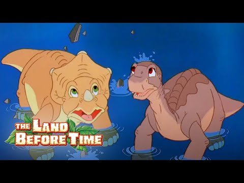 Dinos Have Fun In The Lake! | The Land Before Time