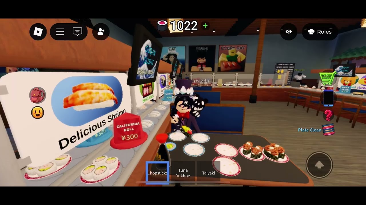 a VERY HUNGRY tiger shark eating sushi in Roblox (part1/2) 