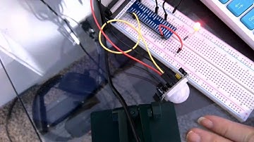 Raspberry Pi: Using PIR motion sensor and LED with Python