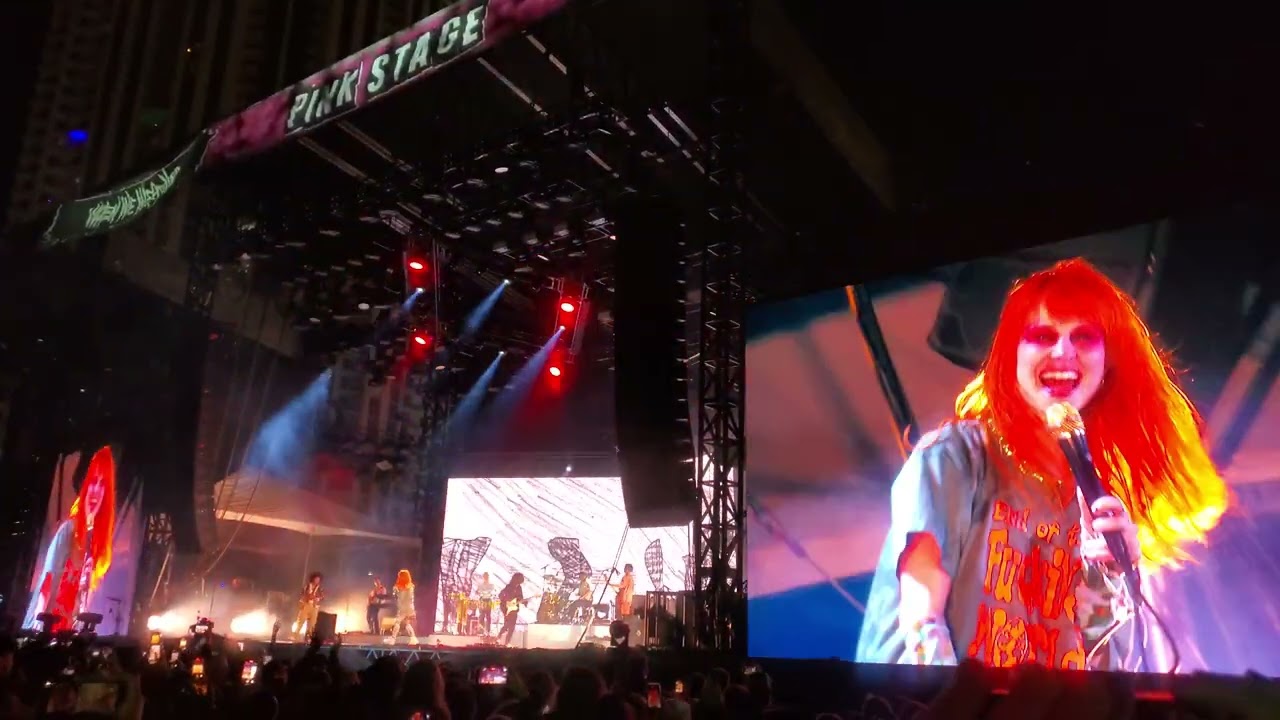 Paramore - Misery Business  WWWY When We Were Young Festival 10/23/22