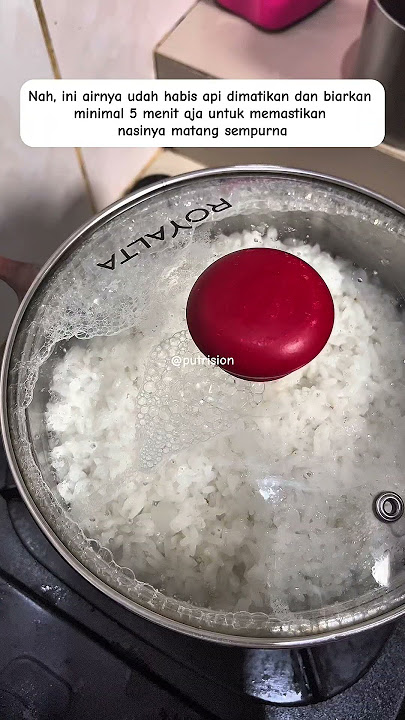 Memasak nasi di kompor sudah 3 tahunan aku lakukan