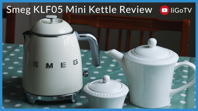 Best Buy: SMEG KLF05 3.5-cup Electric Mini Kettle Black KLF05BLUS