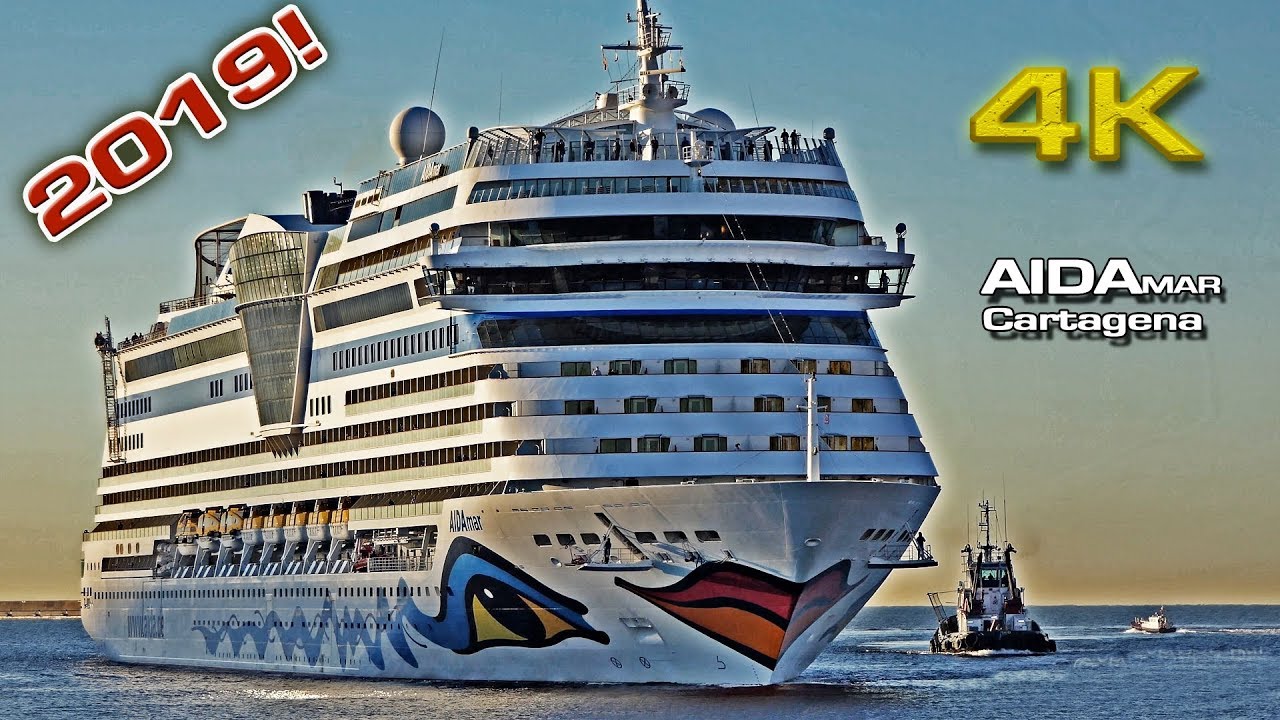 Aidamar Cruise 4k Docking Cartagena Port Close View 2019 Youtube