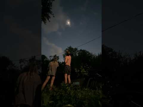 TOTAL SOLAR ECLIPSE