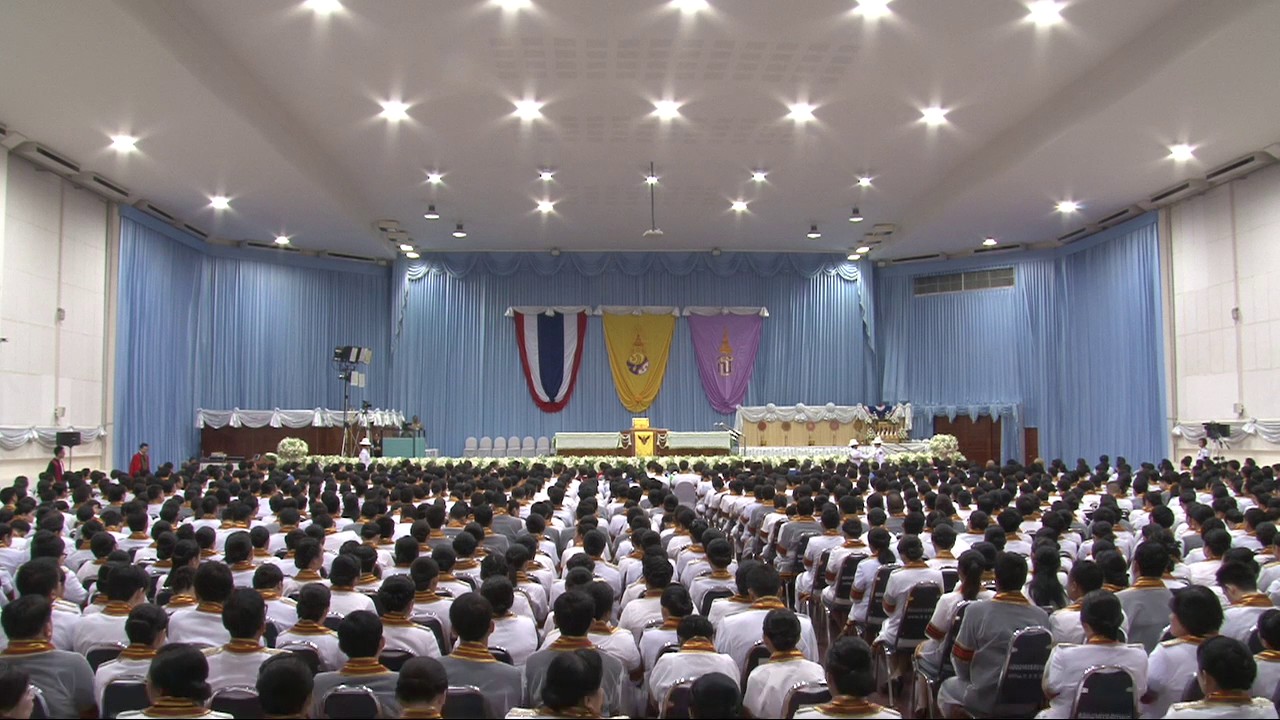 พิธีพระราชทานปริญญาบัตร มน. 2558 (ภาคเช้า)