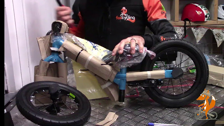 Balance bike from Squish - unboxing