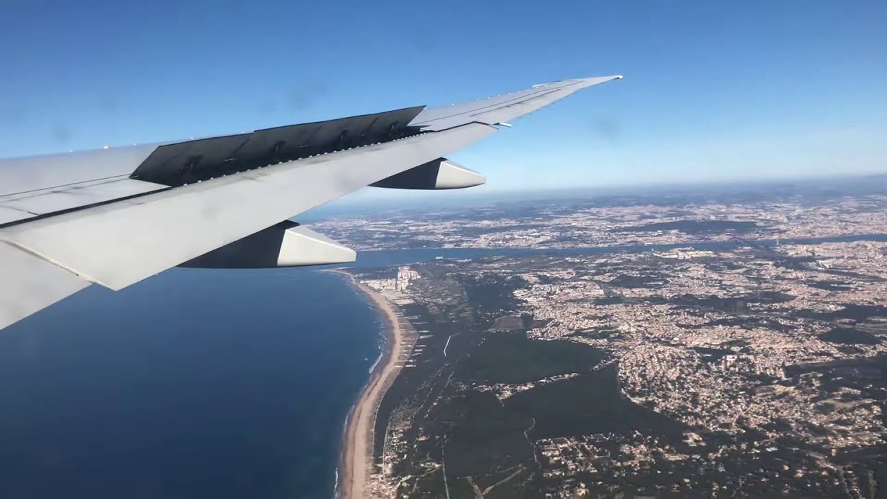 Dubai to Lisbon Portugal | Emirates 777-300 Landing - YouTube