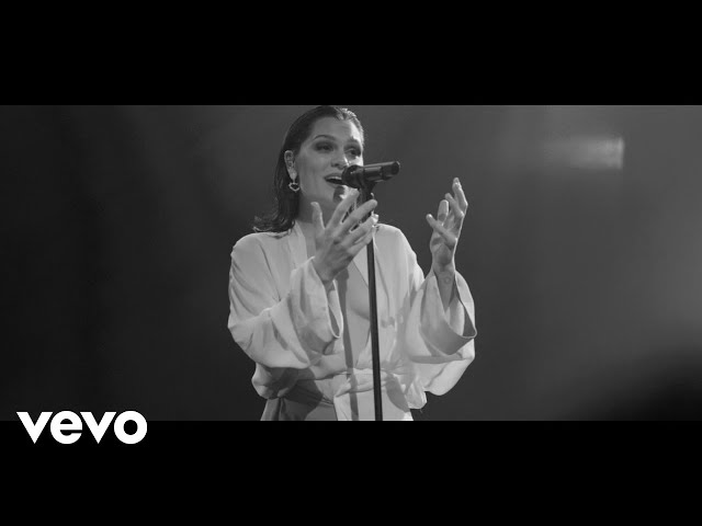 Jessie J - Who You Are Collection (Live At Troubadour / 2019) class=